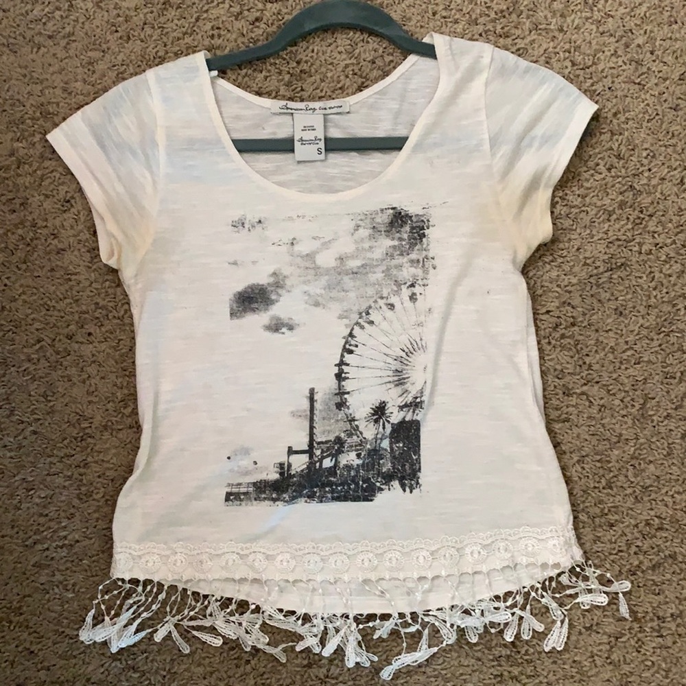 American rag blouse 👚 🌊🏖🎢🎡